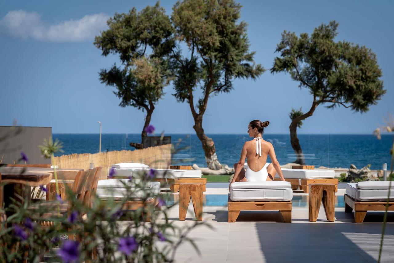 Artemis Seafront Villa, An Evanescence Sea Retreat, By Thinkvilla Tavronitis  Exterior photo