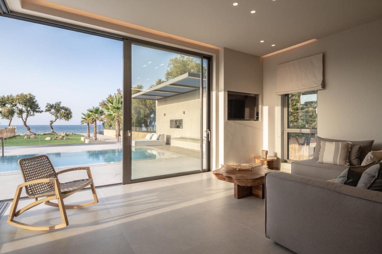 Artemis Seafront Villa, An Evanescence Sea Retreat, By Thinkvilla Tavronitis  Exterior photo